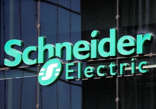 Schneider Electric Joins Forces with PCAF as First Global Sustainability Consultant